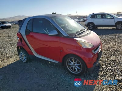 Czwarte zdjęcie samochodu z boku: 2009 SMART FORTWO PURE VIN:WMEEJ31X09K331860 - miniatura