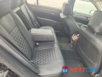 Zdjęcie 10 z 12 samochodu: 2012 MERCEDES-BENZ S 550 VIN:WDDNG7DB9CA422102 - miniatura