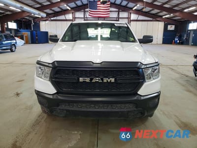 Piąte zdjęcie samochodu w środku: 2022 RAM 1500 TRADESMAN VIN:1C6RRFCG3NN438442 - miniatura