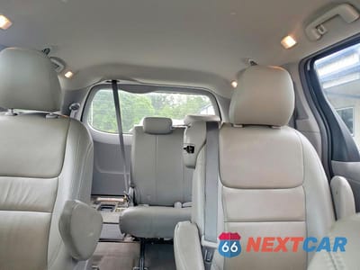 Zdjęcie 10 z 13 samochodu: 2017 TOYOTA SIENNA LE VIN:5TDKZ3DC9HS831798 - miniatura