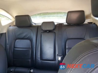 Zdjęcie 10 z 13 samochodu: 2018 JAGUAR E-PACE S VIN:SADFJ2FX4J1Z17336 - miniatura