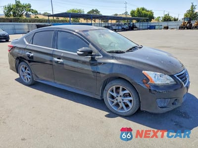 Czwarte zdjęcie samochodu z boku: 2015 NISSAN SENTRA SR VIN:3N1AB7AP5FY328440 - miniatura