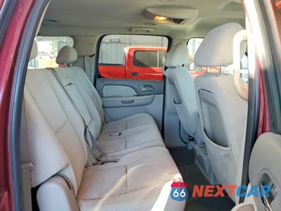 Zdjęcie 11 z 13 samochodu: 2008 CHEVROLET SUBURBAN K2500 VIN:3GNGK26K38G191442 - miniatura