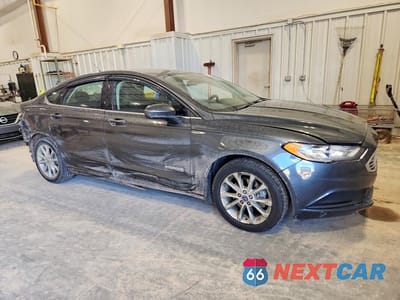 Czwarte zdjęcie samochodu z boku: 2017 FORD FUSION SE HYBRID VIN:3FA6P0LU4HR250671 - miniatura
