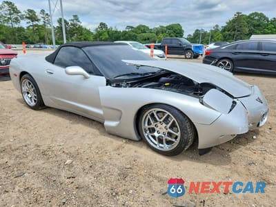 Czwarte zdjęcie samochodu z boku: 2001 CHEVROLET CORVETTE VIN:1G1YY32G915126913 - miniatura