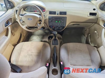 Zdjęcie 8 z 12 samochodu: 2006 FORD FOCUS ZX4 VIN:1FAFP34N56W107330 - miniatura