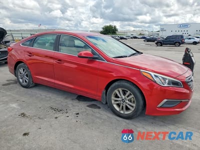 Czwarte zdjęcie samochodu z boku: 2017 HYUNDAI SONATA SE VIN:5NPE24AF4HH473604 - miniatura