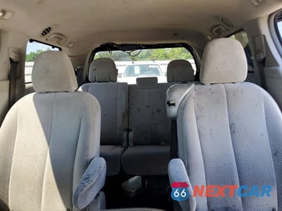 Zdjęcie 10 z 13 samochodu: 2011 TOYOTA SIENNA LE VIN:5TDKK3DC7BS150387 - miniatura