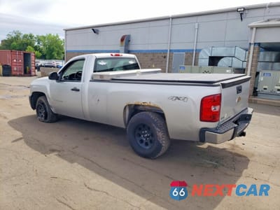 Drugie zdjęcie samochodu z przodu: 2011 CHEVROLET SILVERADO K1500 VIN:1GCNKPEA0BF157084 - miniatura
