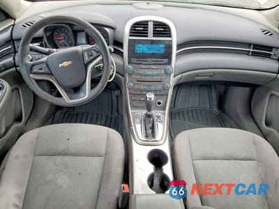 Zdjęcie 8 z 12 samochodu: 2013 CHEVROLET MALIBU LS VIN:1G11B5SA7DF353557 - miniatura