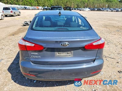 Zdjęcie 6 z 13 samochodu: 2016 KIA FORTE LX VIN:KNAFK4A65G5611487 - miniatura