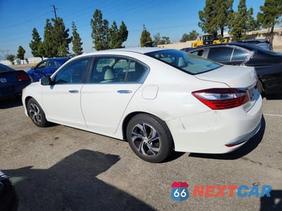 Drugie zdjęcie samochodu z przodu: 2017 HONDA ACCORD LX VIN:1HGCR2F39HA104221 - miniatura