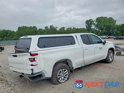 Trzecie zdjęcie samochodu z tyłu: 2023 CHEVROLET SILVERADO K1500 LT VIN:1GCRDDED1PZ239013 - miniatura