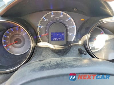 Zdjęcie 9 z 12 samochodu: 2013 HONDA FIT SPORT VIN:JHMGE8H54DC031785 - miniatura