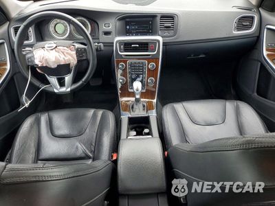 Zdjęcie 8 z 12 samochodu: 2013 VOLVO S60 T5 VIN:YV1612FS4D2193804 - miniatura