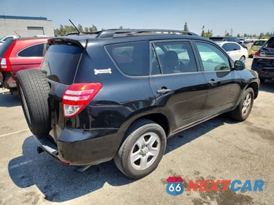 Trzecie zdjęcie samochodu z tyłu: 2011 TOYOTA RAV4 BASE VIN:2T3KF4DV8BW054682 - miniatura
