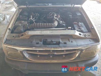 Zdjęcie 11 z 12 samochodu: 2000 FORD EXPLORER XLT VIN:1FMZU63X7YZB78627 - miniatura