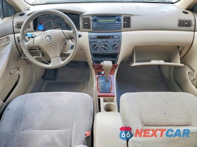 Zdjęcie 8 z 12 samochodu: 2004 TOYOTA COROLLA CE VIN:1NXBR32E34Z257219 - miniatura