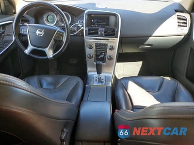 Zdjęcie 8 z 13 samochodu: 2012 VOLVO XC60 3.2 VIN:YV4940DZ7C2315937 - miniatura