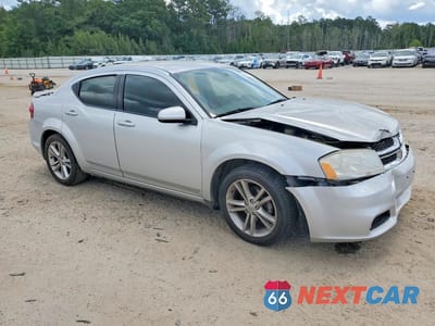 Czwarte zdjęcie samochodu z boku: 2011 DODGE AVENGER MAINSTREET VIN:1B3BD1FG6BN552195 - miniatura