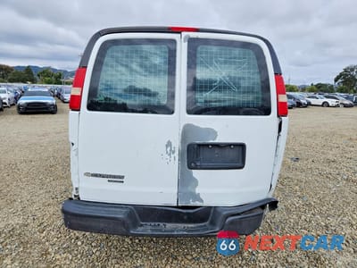 Zdjęcie 6 z 13 samochodu: 2013 CHEVROLET EXPRESS G2500 VIN:1GCWGGCA7D1104620 - miniatura