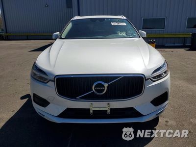 Piąte zdjęcie samochodu w środku: 2020 VOLVO XC60 T5 MOMENTUM VIN:YV4102RK3L1416883 - miniatura