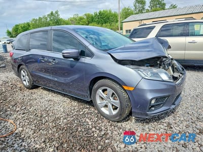 Czwarte zdjęcie samochodu z boku: 2018 HONDA ODYSSEY EX VIN:5FNRL6H5XJB076930 - miniatura