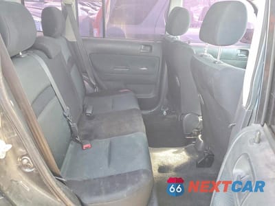 Zdjęcie 11 z 14 samochodu: 2006 TOYOTA SCION XB VIN:JTLKT324864095401 - miniatura