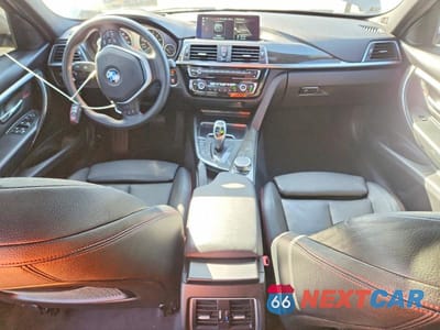 Zdjęcie 8 z 12 samochodu: 2018 BMW 330 I VIN:WBA8B9G5XJNV00591 - miniatura