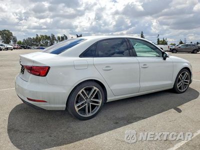 Trzecie zdjęcie samochodu z tyłu: 2020 AUDI A3 PREMIUM VIN:WAUAUGFF8LA048578 - miniatura