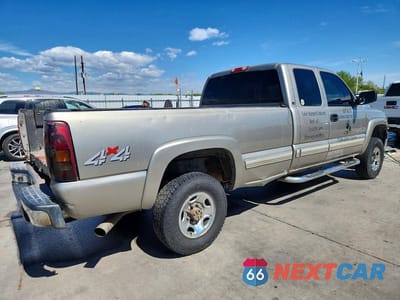 Trzecie zdjęcie samochodu z tyłu: 2001 CHEVROLET SILVERADO K2500 HEAVY DUTY VIN:1GCHK29191E335380 - miniatura