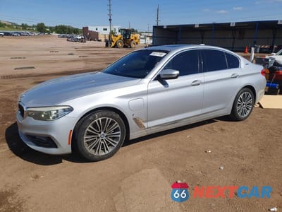 2018 BMW 530E WBAJA9C54JB252883 - główne zdjęcie licytacji z USA - miniatura