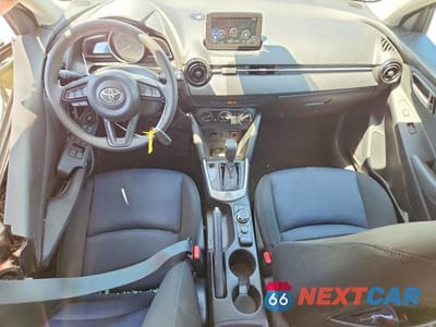 Zdjęcie 8 z 12 samochodu: 2019 TOYOTA YARIS L VIN:3MYDLBYV4KY519129 - miniatura