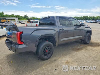 Trzecie zdjęcie samochodu z tyłu: 2023 TOYOTA TUNDRA TRD PRO HV VIN:5TFPC5DB0PX020958 - miniatura