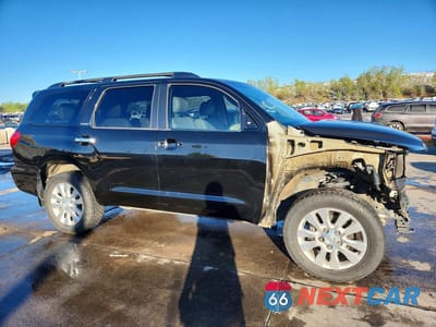 Czwarte zdjęcie samochodu z boku: 2017 TOYOTA SEQUOIA PLATINUM VIN:5TDDW5G17HS154242 - miniatura