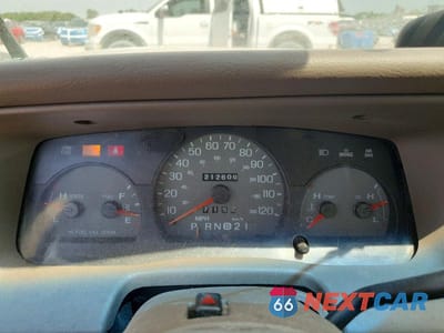 Zdjęcie 9 z 12 samochodu: 1999 MERCURY GRAND MARQUIS LS VIN:2MEFM75W2XX718647 - miniatura