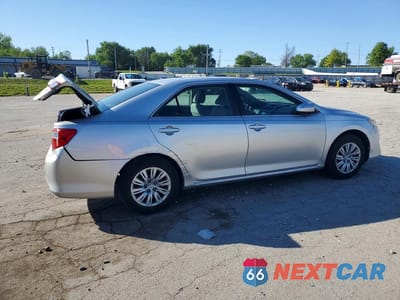 Trzecie zdjęcie samochodu z tyłu: 2012 TOYOTA CAMRY LE VIN:4T4BF1FK3CR231320 - miniatura