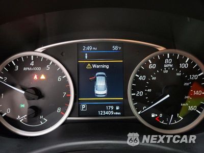 Zdjęcie 9 z 12 samochodu: 2019 NISSAN SENTRA S VIN:3N1AB7AP4KY448451 - miniatura