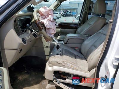 Zdjęcie 7 z 13 samochodu: 2013 LINCOLN NAVIGATOR VIN:5LMJJ2J55DEL03591 - miniatura