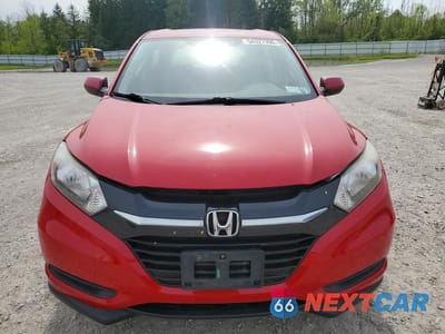 Piąte zdjęcie samochodu w środku: 2018 HONDA HR-V LX VIN:3CZRU6H36JM701700 - miniatura