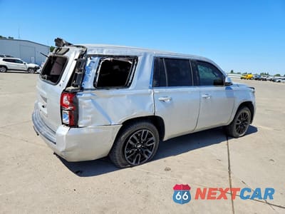 Trzecie zdjęcie samochodu z tyłu: 2016 CHEVROLET TAHOE C1500 LT VIN:1GNSCBKC2GR471969 - miniatura