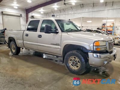 Czwarte zdjęcie samochodu z boku: 2007 GMC SIERRA K2500 HEAVY DUTY VIN:1GTHK23D87F172291 - miniatura