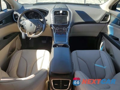 Zdjęcie 8 z 13 samochodu: 2016 LINCOLN MKX RESERVE VIN:2LMTJ8LPXGBL42355 - miniatura
