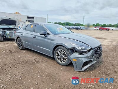 Czwarte zdjęcie samochodu z boku: 2020 HYUNDAI SONATA SEL VIN:5NPEF4JA7LH028551 - miniatura