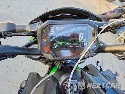 Zdjęcie 7 z 9 samochodu: 2024 KAWASAKI ZR900 M VIN:ML5ZRDM19RDA69523 - miniatura