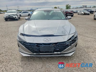 Piąte zdjęcie samochodu w środku: 2021 HYUNDAI ELANTRA SEL VIN:5NPLM4AGXMH009558 - miniatura