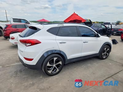 Trzecie zdjęcie samochodu z tyłu: 2016 HYUNDAI TUCSON LIMITED VIN:KM8J33A27GU087259 - miniatura