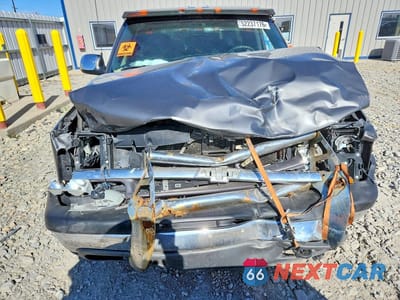 Piąte zdjęcie samochodu w środku: 1999 CHEVROLET SILVERADO K1500 VIN:2GCEK19T3X1142540 - miniatura
