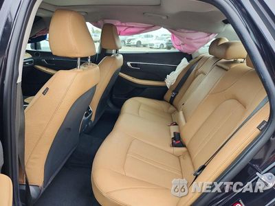 Zdjęcie 10 z 12 samochodu: 2023 HYUNDAI SONATA HYBRID LIMITED VIN:KMHL54JJ1PA061709 - miniatura