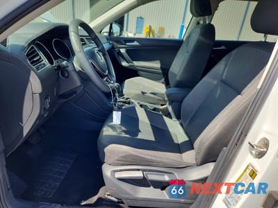 Zdjęcie 7 z 14 samochodu: 2020 VOLKSWAGEN TIGUAN S VIN:3VV1B7AX5LM105400 - miniatura